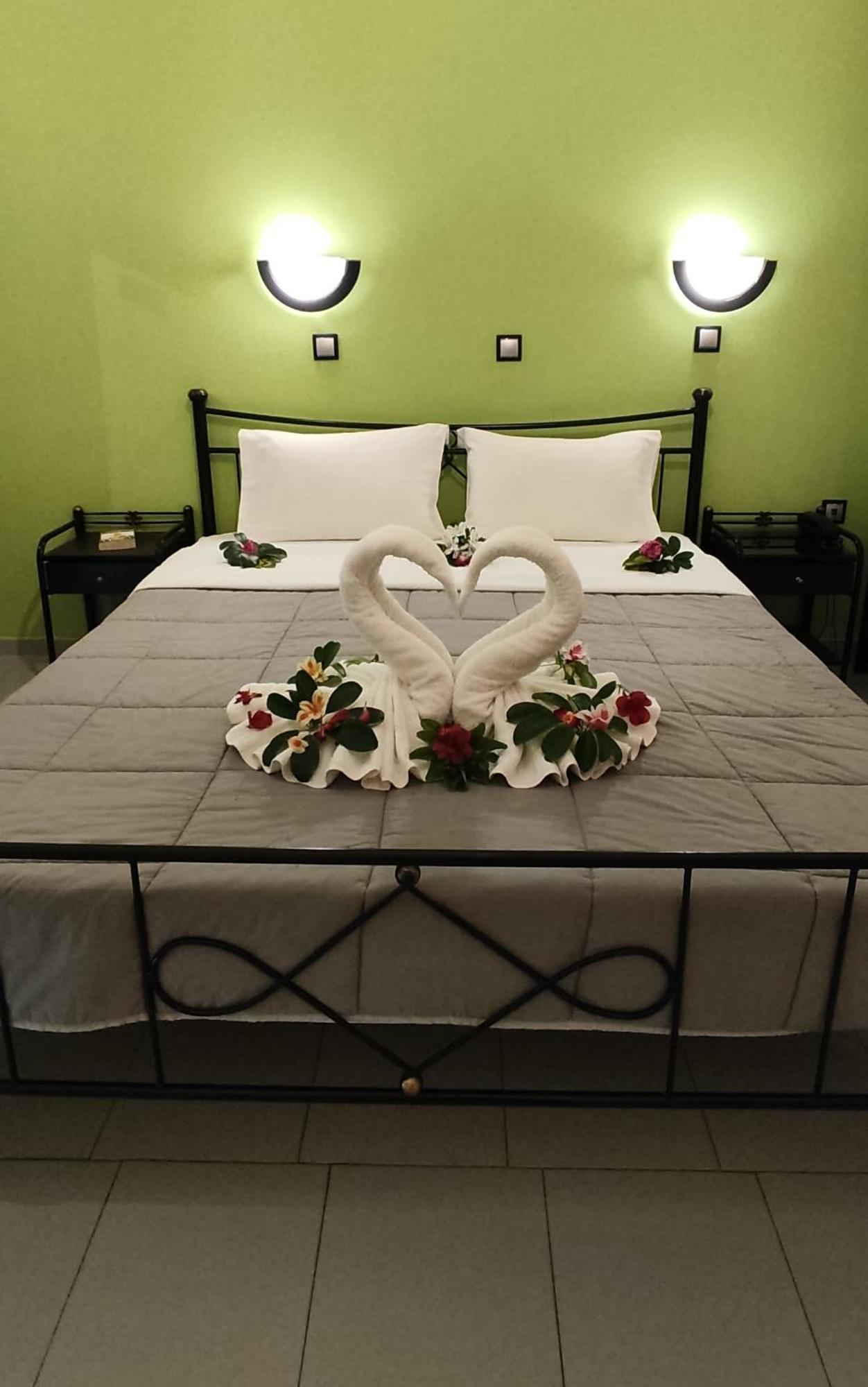 Evelin Hotel ปีตาโกเรโย ภายนอก รูปภาพ