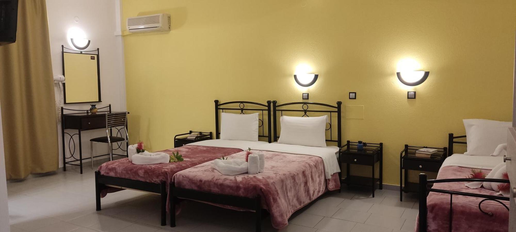 Evelin Hotel ปีตาโกเรโย ภายนอก รูปภาพ